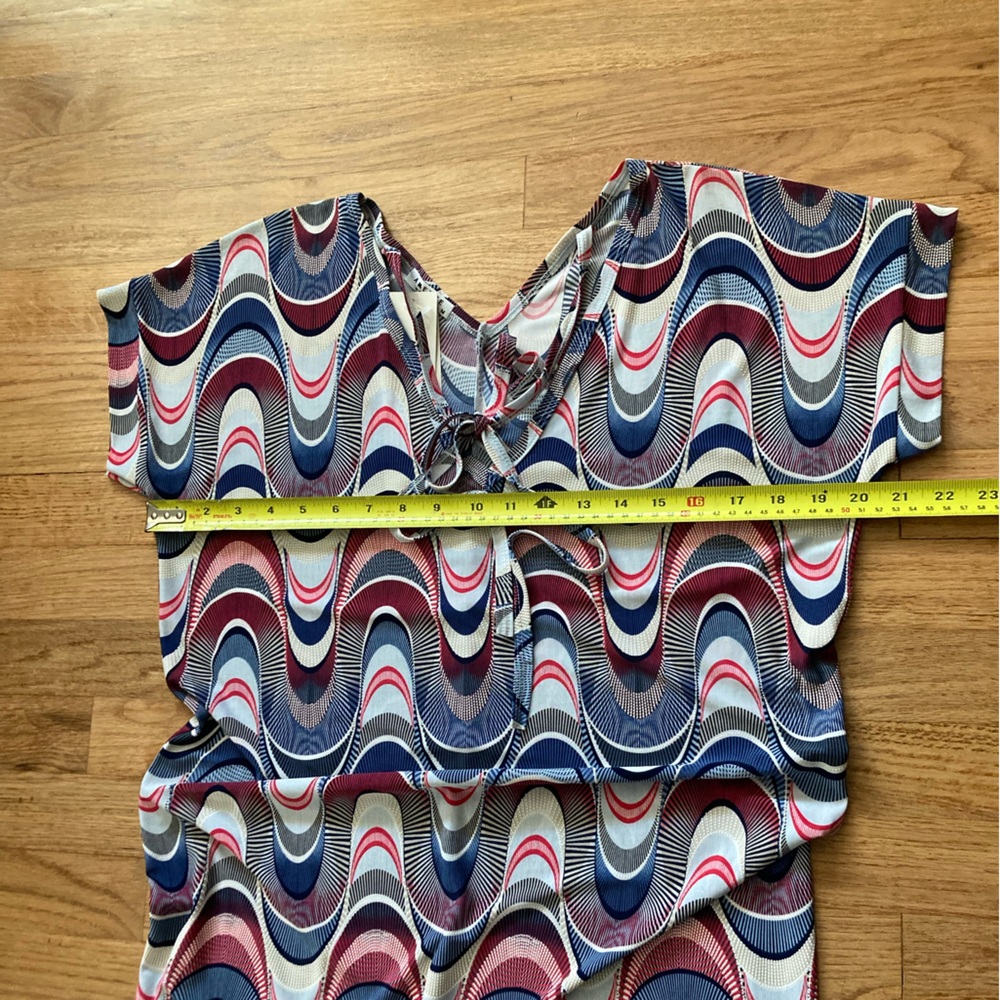 Wave Pattern Midi Dress - Picture 5 of 5